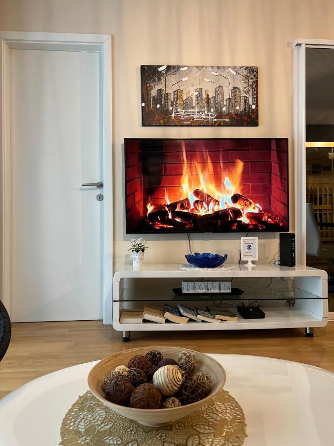 Calla Apartment Zagreb - Novi Apartman, Garaza, Video Nadzor Екстер'єр фото