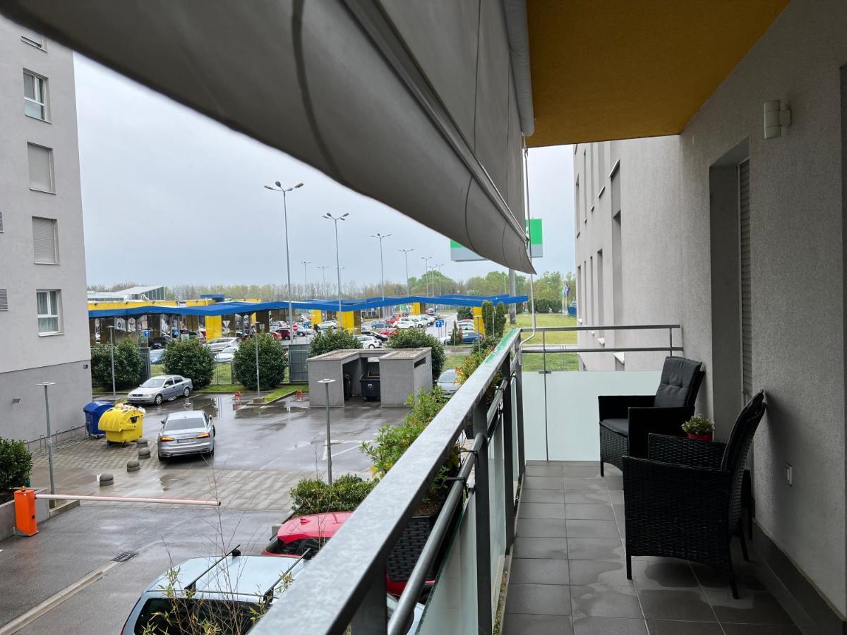 Calla Apartment Zagreb - Novi Apartman, Garaza, Video Nadzor Екстер'єр фото