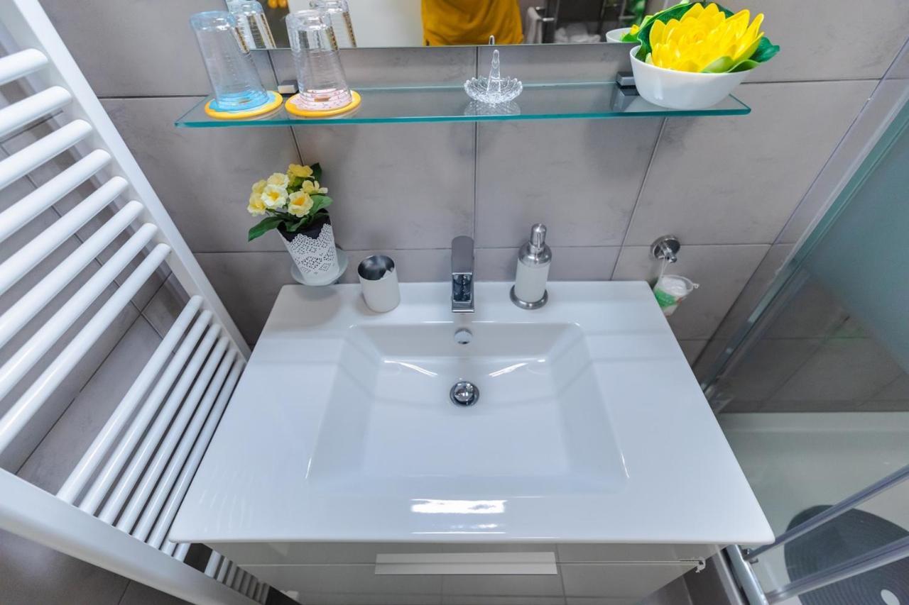 Calla Apartment Zagreb - Novi Apartman, Garaza, Video Nadzor Екстер'єр фото